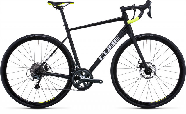 CUBE ATTAIN RACE BLACK 'N' WHITE 2022